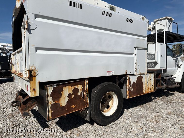 image for item YA5228 2015 Ford F750 Super Duty forestry bucket truck