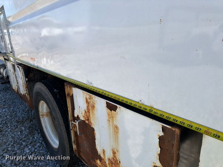 image for item YA5228 2015 Ford F750 Super Duty forestry bucket truck