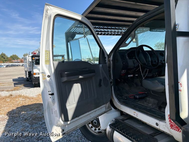 image for item YA5228 2015 Ford F750 Super Duty forestry bucket truck