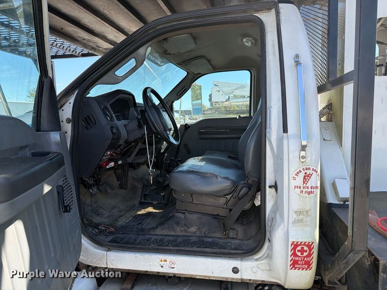 image for item YA5228 2015 Ford F750 Super Duty forestry bucket truck