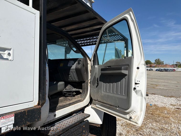 image for item YA5228 2015 Ford F750 Super Duty forestry bucket truck