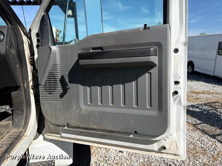 image for item YA5228 2015 Ford F750 Super Duty forestry bucket truck