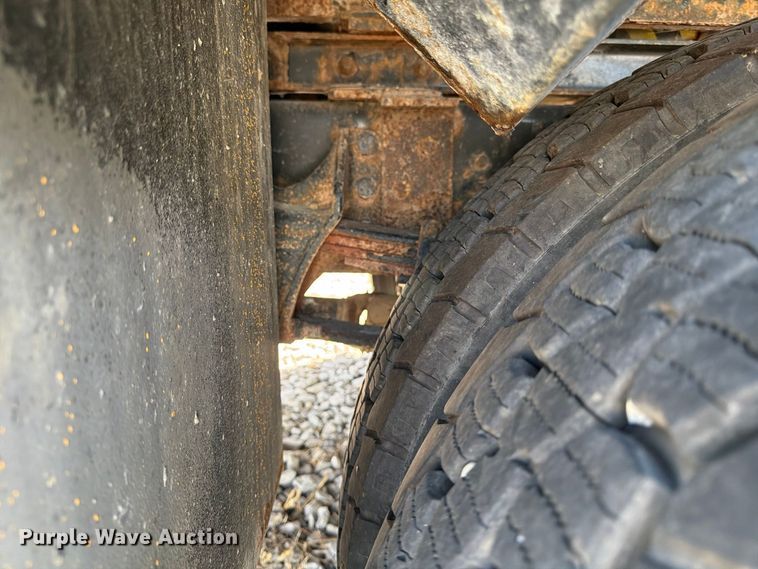 image for item YA5228 2015 Ford F750 Super Duty forestry bucket truck