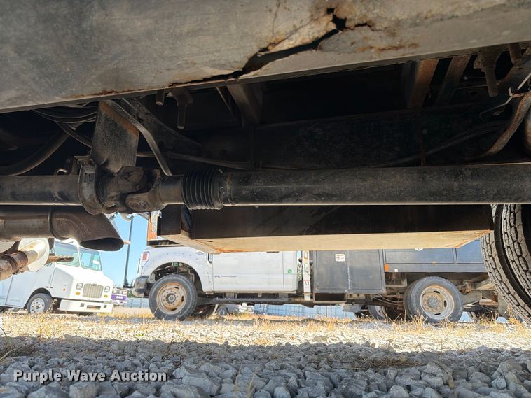 image for item YA5228 2015 Ford F750 Super Duty forestry bucket truck