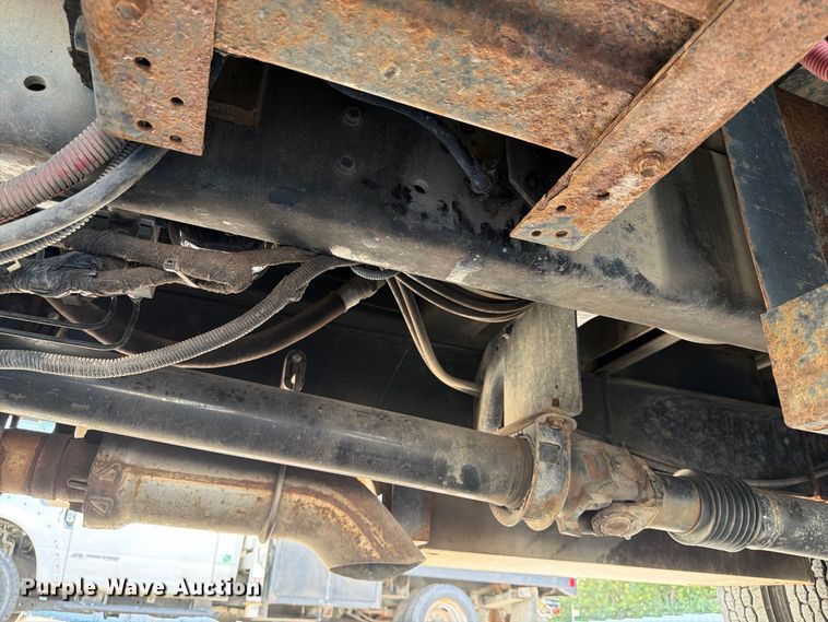 image for item YA5228 2015 Ford F750 Super Duty forestry bucket truck