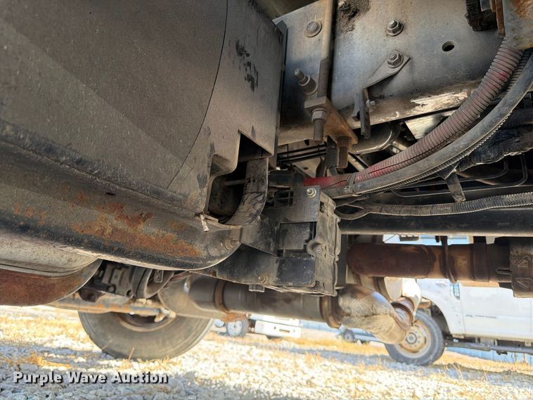 image for item YA5228 2015 Ford F750 Super Duty forestry bucket truck