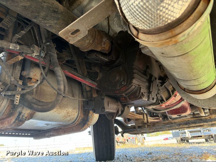 image for item YA5228 2015 Ford F750 Super Duty forestry bucket truck