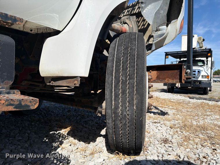 image for item YA5228 2015 Ford F750 Super Duty forestry bucket truck