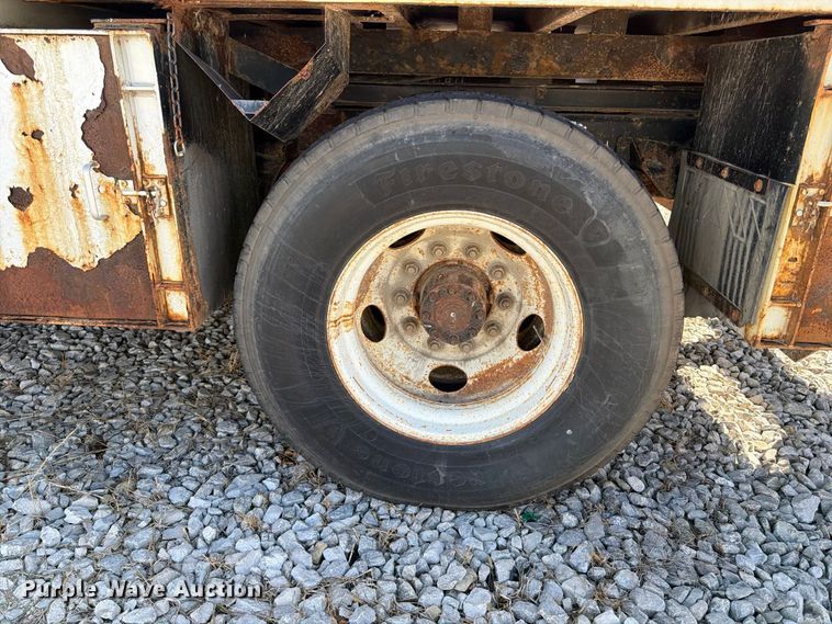 image for item YA5228 2015 Ford F750 Super Duty forestry bucket truck