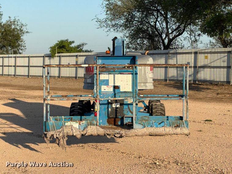 image for item YA5281 2016 Genie S-40 boom lift