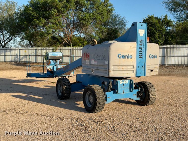 image for item YA5281 2016 Genie S-40 boom lift