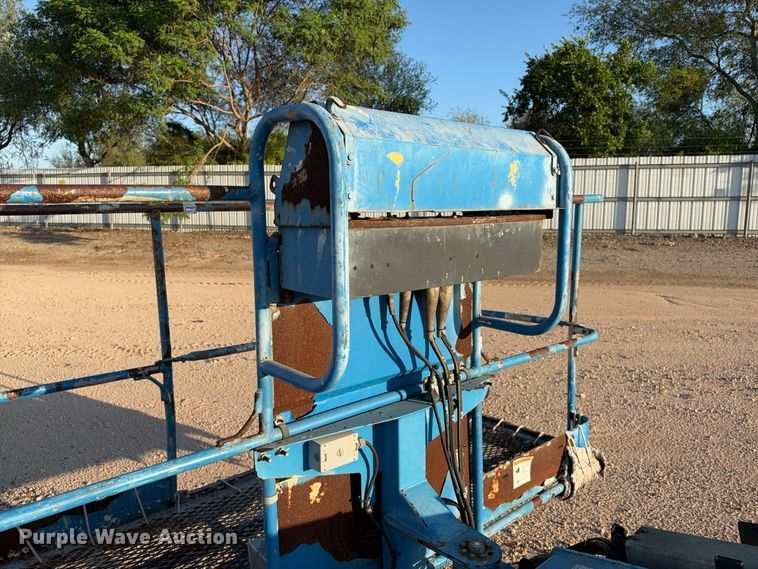 image for item YA5281 2016 Genie S-40 boom lift