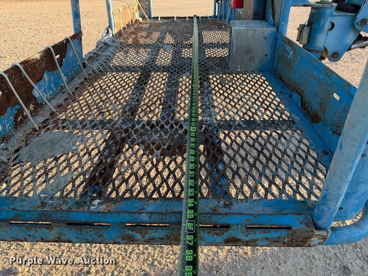 image for item YA5281 2016 Genie S-40 boom lift