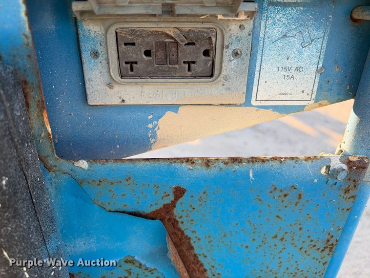 image for item YA5281 2016 Genie S-40 boom lift