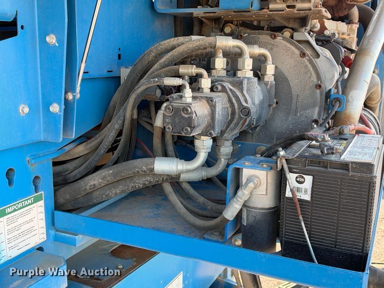 image for item YA5281 2016 Genie S-40 boom lift