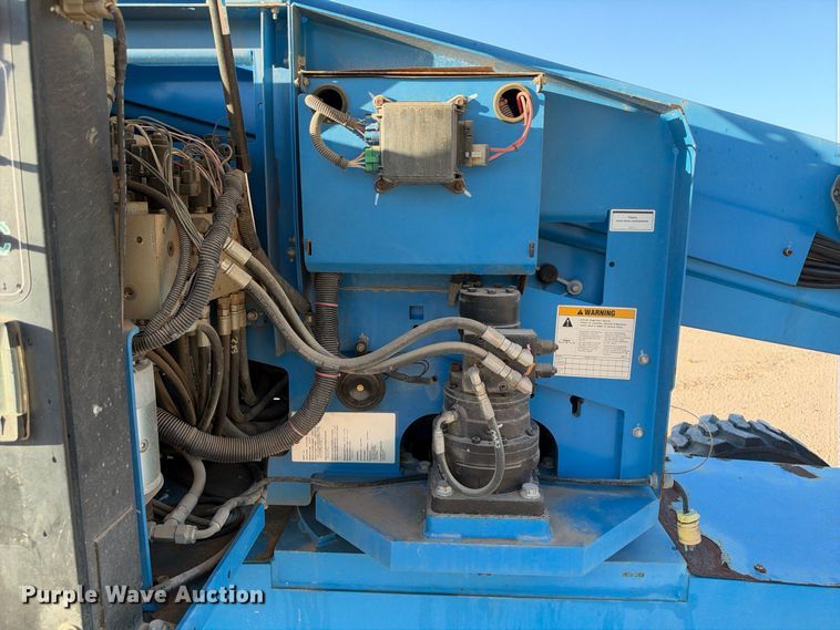 image for item YA5281 2016 Genie S-40 boom lift