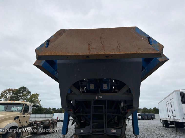 image for item YA5286 2023 Kleemann Mobirex 130 EVO2 impact crushing plant