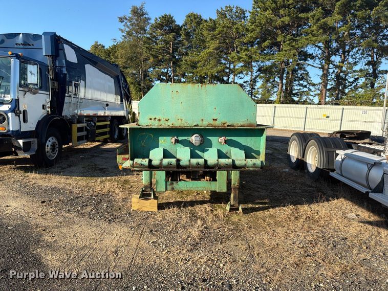image for item YA5351 2006 Evaco Superline tilt deck equipment trailer