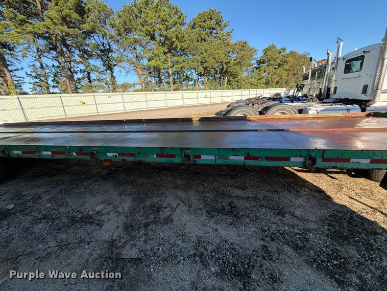 image for item YA5351 2006 Evaco Superline tilt deck equipment trailer