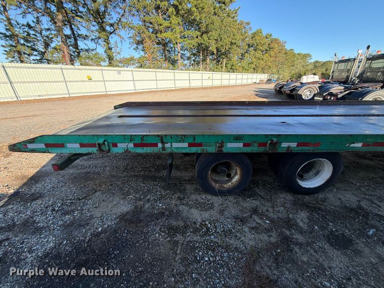 image for item YA5351 2006 Evaco Superline tilt deck equipment trailer
