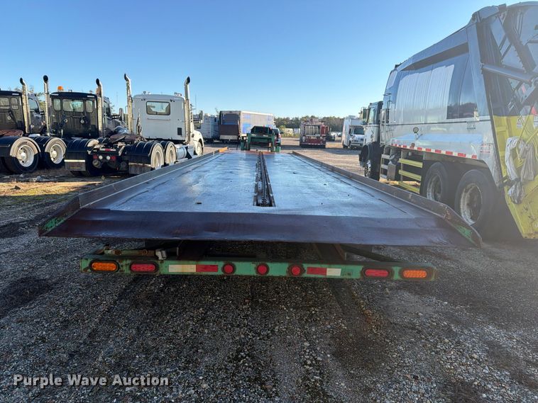 image for item YA5351 2006 Evaco Superline tilt deck equipment trailer