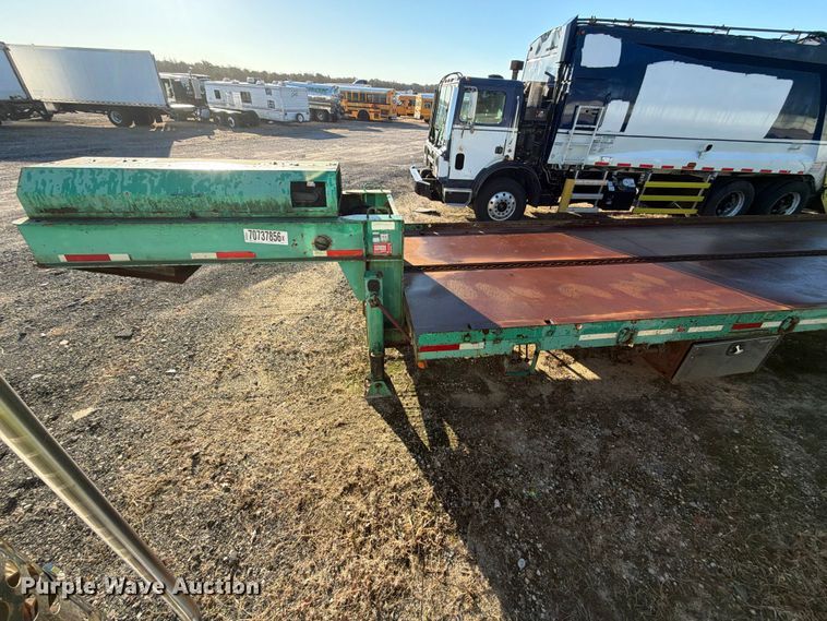 image for item YA5351 2006 Evaco Superline tilt deck equipment trailer