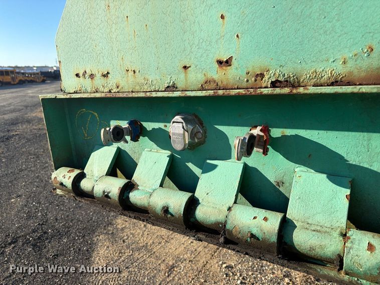 image for item YA5351 2006 Evaco Superline tilt deck equipment trailer