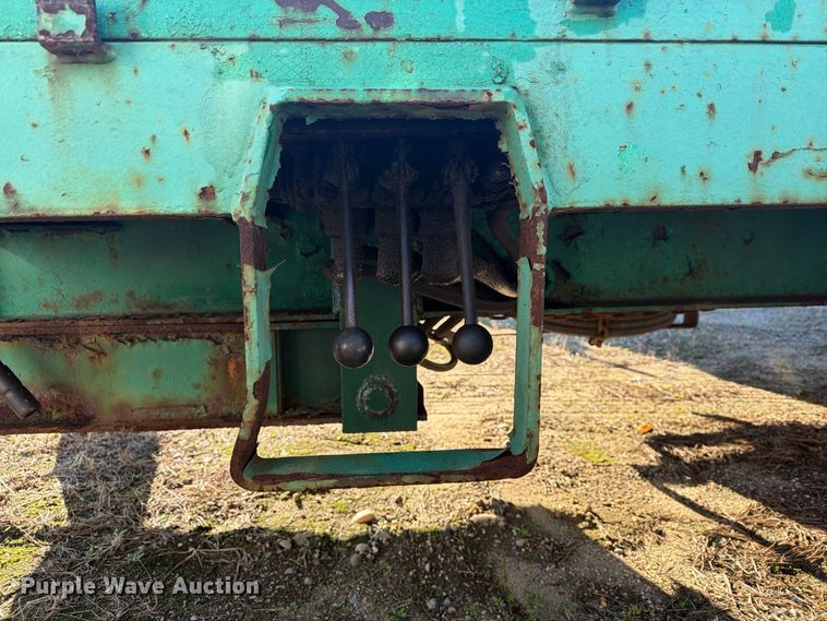 image for item YA5351 2006 Evaco Superline tilt deck equipment trailer