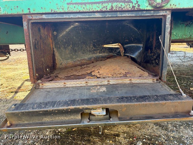 image for item YA5351 2006 Evaco Superline tilt deck equipment trailer