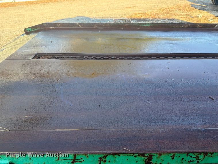 image for item YA5351 2006 Evaco Superline tilt deck equipment trailer
