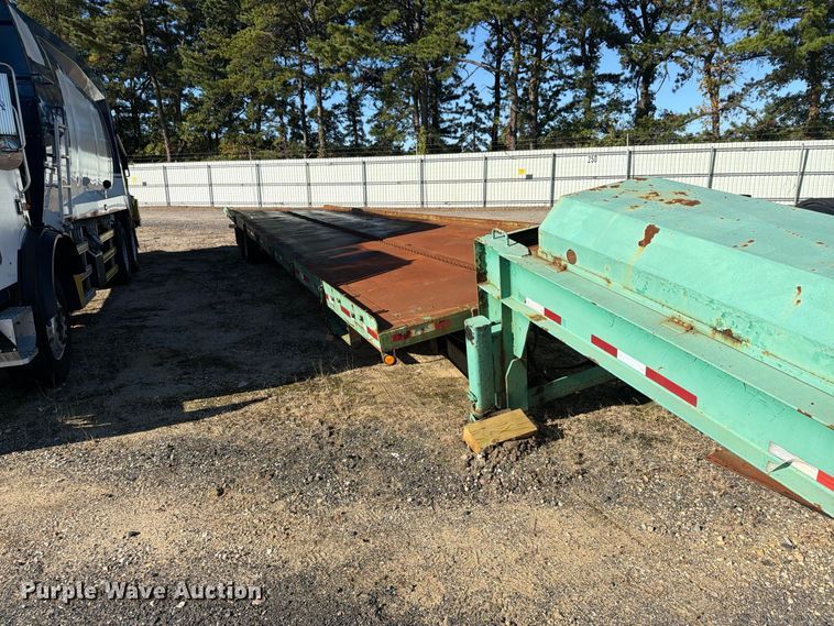 image for item YA5351 2006 Evaco Superline tilt deck equipment trailer