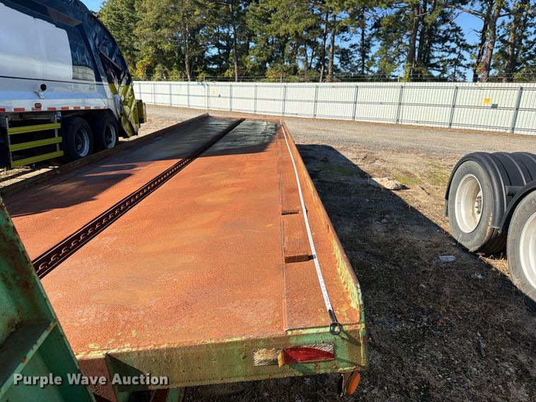 image for item YA5351 2006 Evaco Superline tilt deck equipment trailer