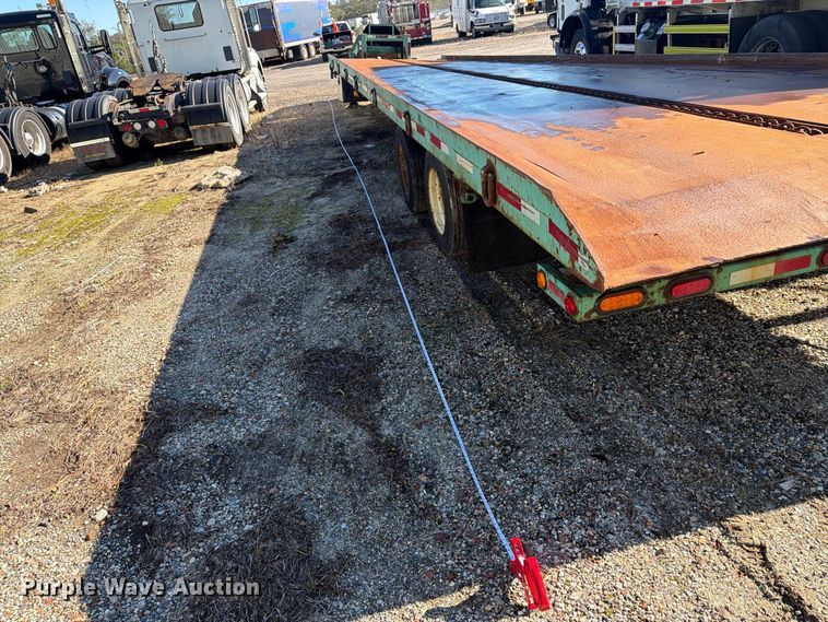 image for item YA5351 2006 Evaco Superline tilt deck equipment trailer