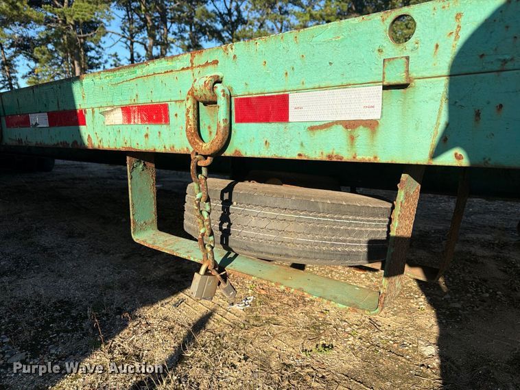 image for item YA5351 2006 Evaco Superline tilt deck equipment trailer