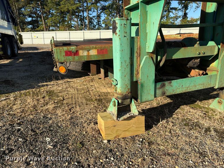 image for item YA5351 2006 Evaco Superline tilt deck equipment trailer