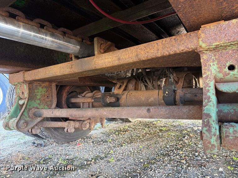 image for item YA5351 2006 Evaco Superline tilt deck equipment trailer