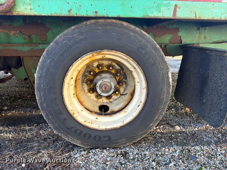 image for item YA5351 2006 Evaco Superline tilt deck equipment trailer