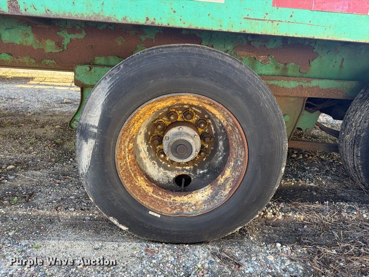 image for item YA5351 2006 Evaco Superline tilt deck equipment trailer