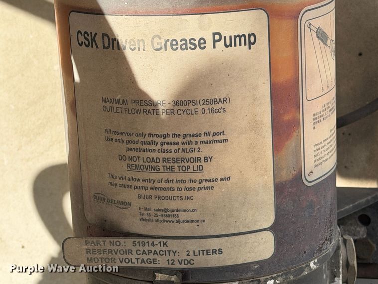 image for item YA5360 KCP concrete pump