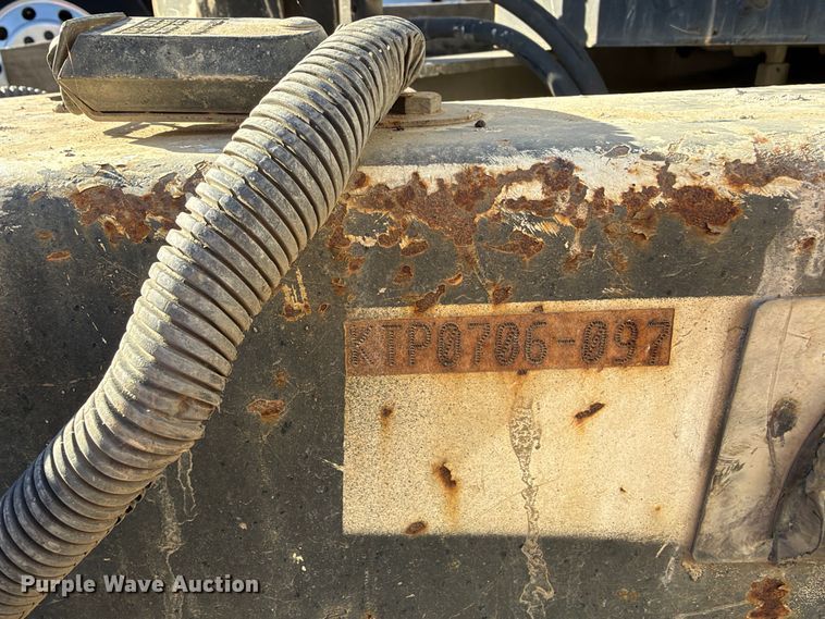 image for item YA5360 KCP concrete pump
