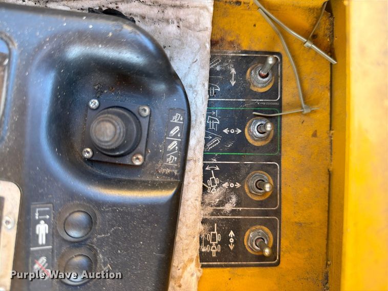 image for item YA5442 2021 Vermeer PTX40 trencher