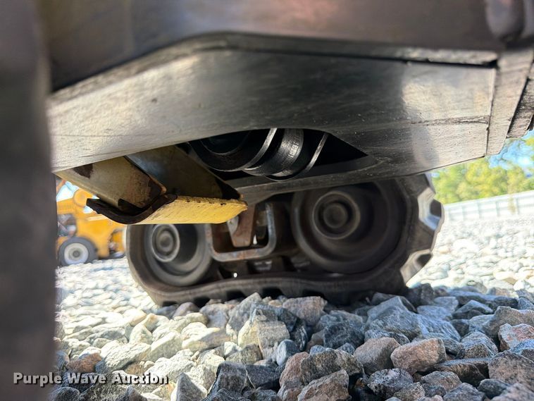 image for item YA5444 2013 Ditch Witch R30 cable plow