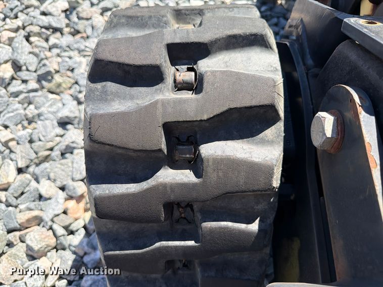 image for item YA5444 2013 Ditch Witch R30 cable plow