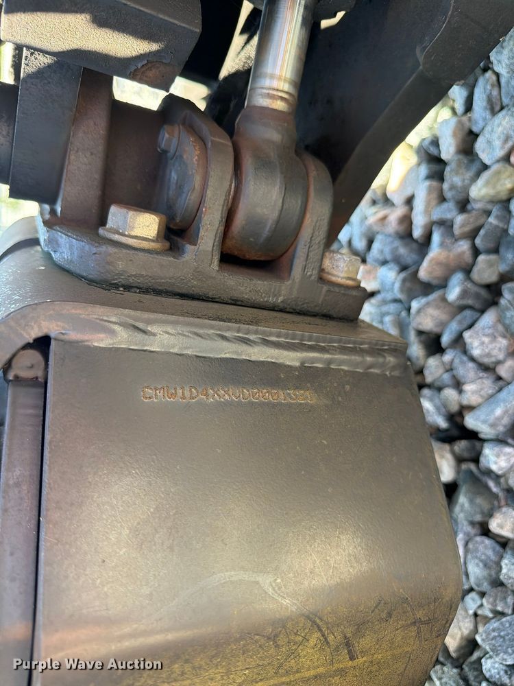 image for item YA5444 2013 Ditch Witch R30 cable plow