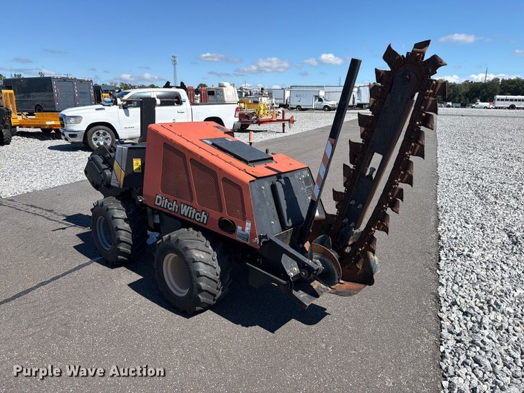 image for item YA5445 2015 Ditch Witch 410SX trencher