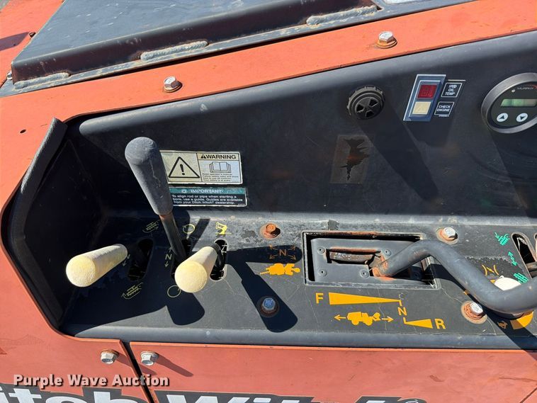 image for item YA5445 2015 Ditch Witch 410SX trencher