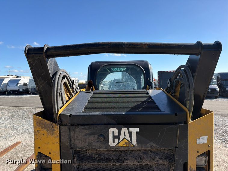 image for item YA5531 2019 Caterpillar 289D tracked skid steer loader