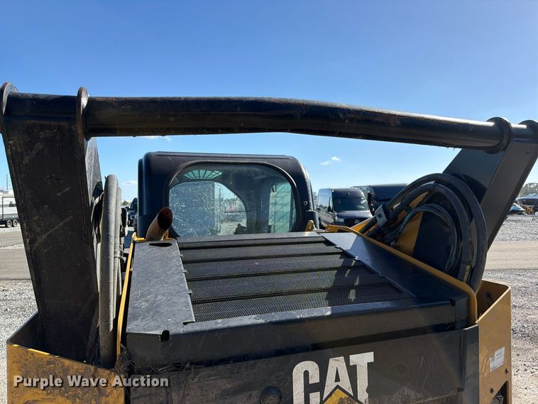 image for item YA5531 2019 Caterpillar 289D tracked skid steer loader