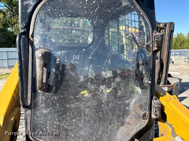 image for item YA5531 2019 Caterpillar 289D tracked skid steer loader
