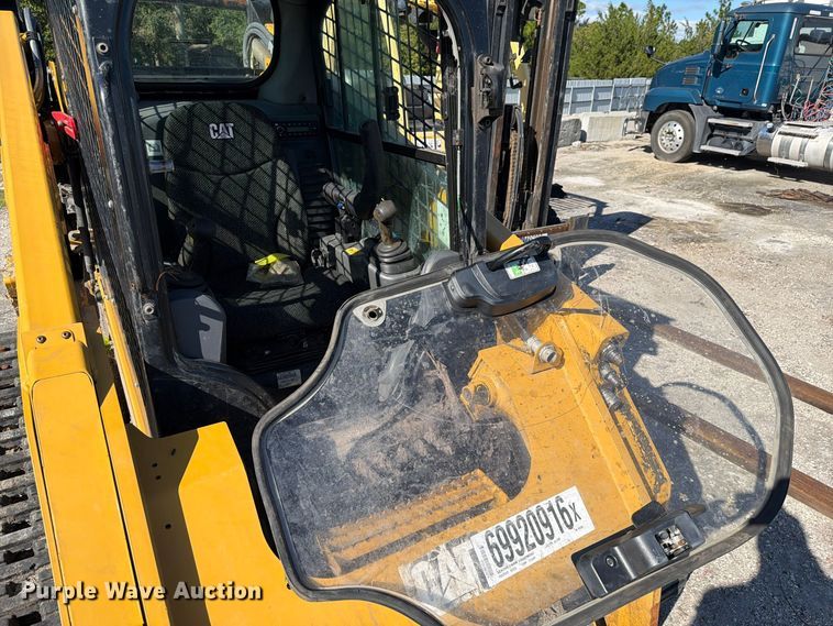 image for item YA5531 2019 Caterpillar 289D tracked skid steer loader